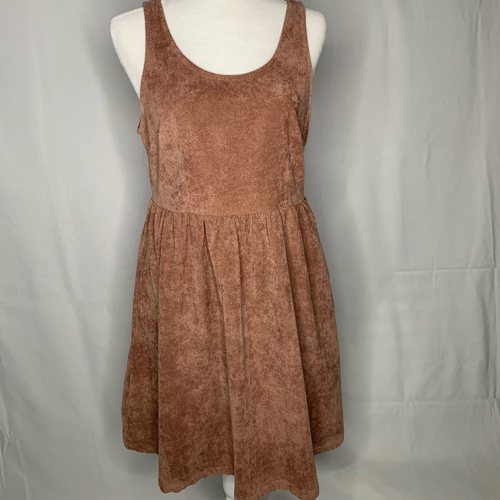 Listicle small dress